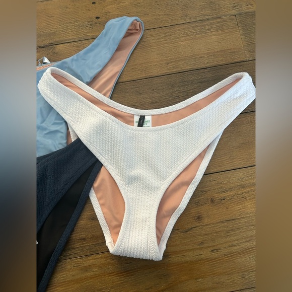 J CREW Stylish Bikini Bottoms BUNDLE- Blue, White, navy blue - Picture 6 of 7